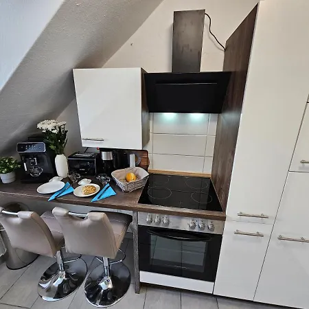 公寓 Exklusives Und Helles Dachgeschoss-apartment No 3 Im Zentrum Von Kassel, Schnelles 1gbit Internet, Geschirrspueler, Boxspringbetten 卡塞尔