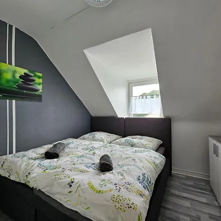 Apartamento Exklusives Und Helles Dachgeschoss-apartment No 3 Im Zentrum Von Kassel, Schnelles 1gbit Internet, Geschirrspüler, Boxspringbetten *