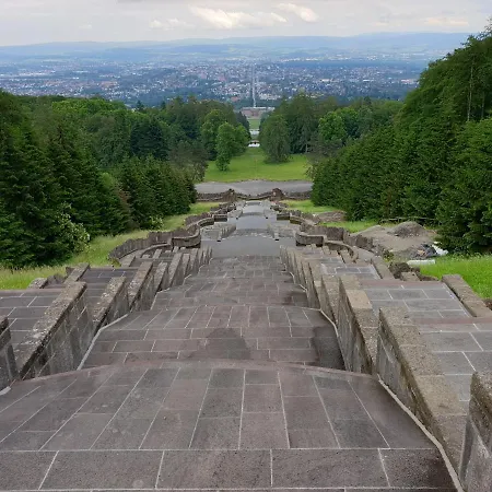 Exklusives Und Helles Dachgeschoss-apartment No 3 Im Zentrum Von Kassel, Schnelles 1gbit Internet, Geschirrspueler, Boxspringbetten 公寓