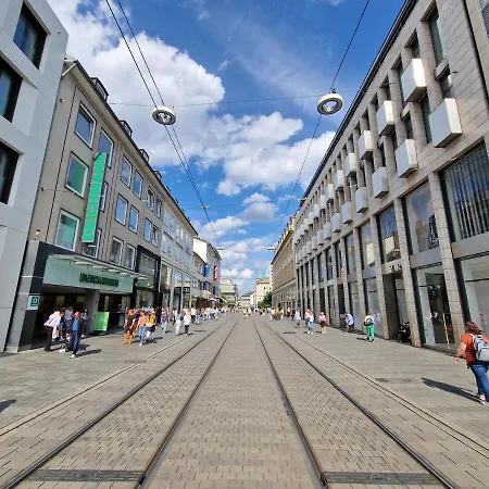 Apartamento Exklusives Und Helles Dachgeschoss-apartment No 3 Im Zentrum Von Kassel, Schnelles 1gbit Internet, Geschirrspüler, Boxspringbetten Kassel