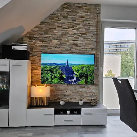 公寓 Exklusives Und Helles Dachgeschoss-apartment No 3 Im Zentrum Von Kassel, Schnelles 1gbit Internet, Geschirrspueler, Boxspringbetten 卡塞尔