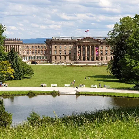 公寓 Exklusives Und Helles Dachgeschoss-apartment No 3 Im Zentrum Von Kassel, Schnelles 1gbit Internet, Geschirrspueler, Boxspringbetten 卡塞尔