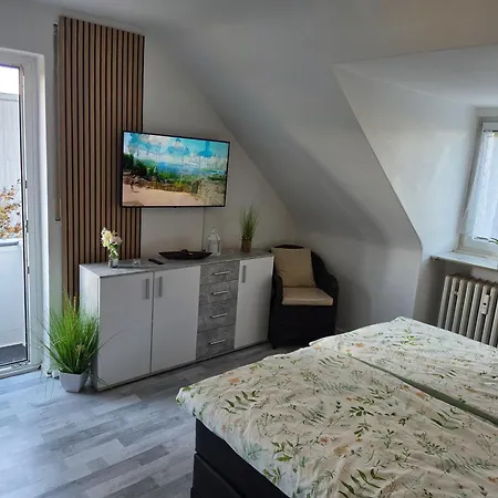Exklusives Und Helles Dachgeschoss-apartment No 3 Im Zentrum Von Kassel, Schnelles 1gbit Internet, Geschirrspüler, Boxspringbetten Apartamento