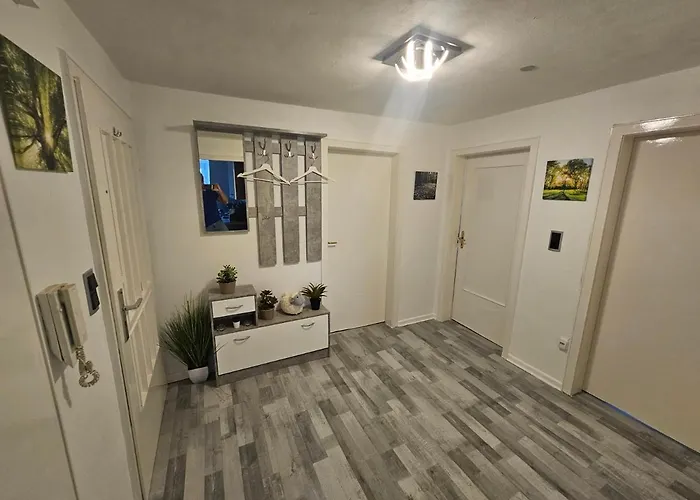 Exklusives Dachgeschoss-apartment: Zentral In Mit Highspeed-internet * Kassel