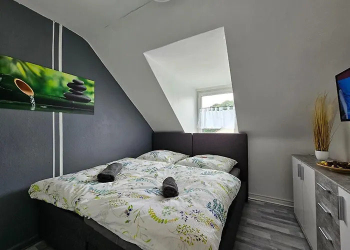 Apartment Exklusives Dachgeschoss-apartment: Zentral In Mit Highspeed-internet *