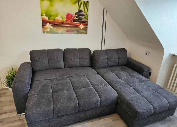 Exklusives Dachgeschoss-apartment: Zentral In Mit Highspeed-internet Apartment Kassel