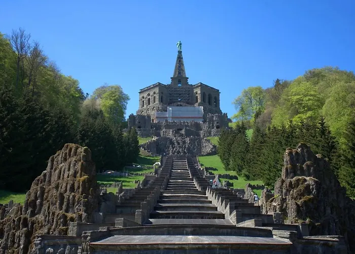 Exklusives Dachgeschoss-apartment: Zentral In Mit Highspeed-internet Apartment Kassel