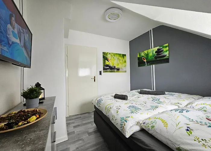 Apartment Exklusives Dachgeschoss-apartment: Zentral In Mit Highspeed-internet *