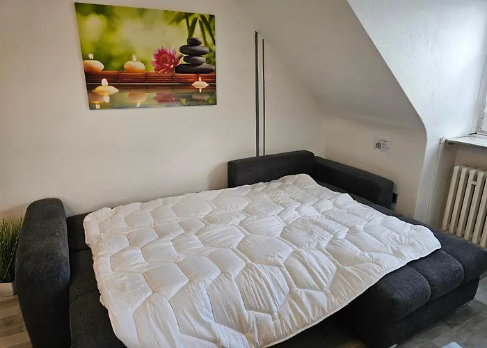 Exklusives Dachgeschoss-apartment: Zentral In Mit Highspeed-internet
