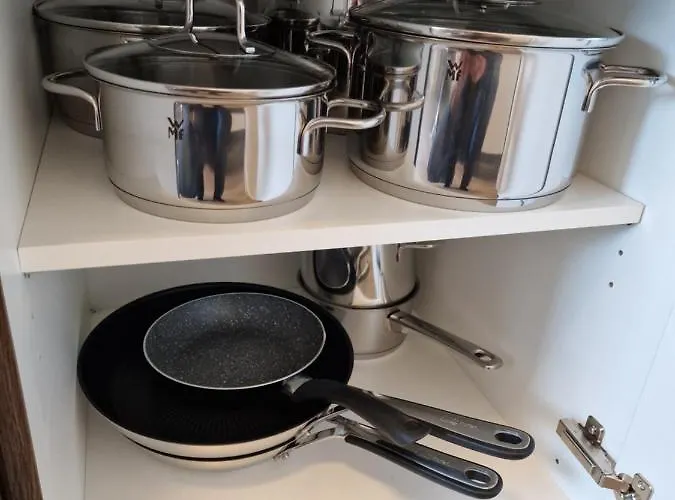 Exklusives Dachgeschoss-apartment: Zentral In Mit Highspeed-internet Apartment