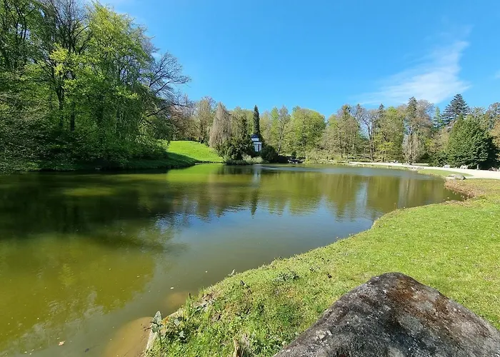 Exklusives Dachgeschoss-apartment: Zentral In Mit Highspeed-internet * Kassel