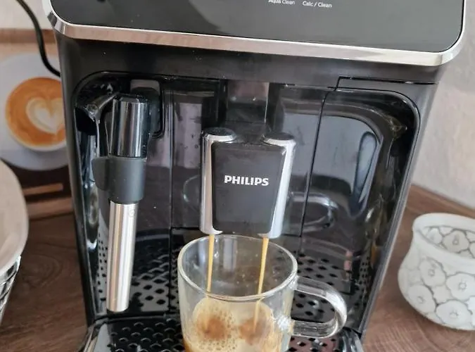 Exklusives Dachgeschoss-apartment: Zentral In Mit Highspeed-internet Apartment Kassel