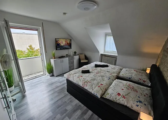 Apartment Exklusives Dachgeschoss-apartment: Zentral In Mit Highspeed-internet *