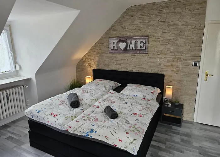 Apartment Exklusives Dachgeschoss-apartment: Zentral In Mit Highspeed-internet